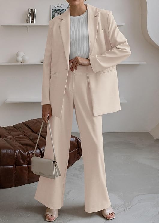 Pant Suits for Women: The Power Outfit Redefined post thumbnail image