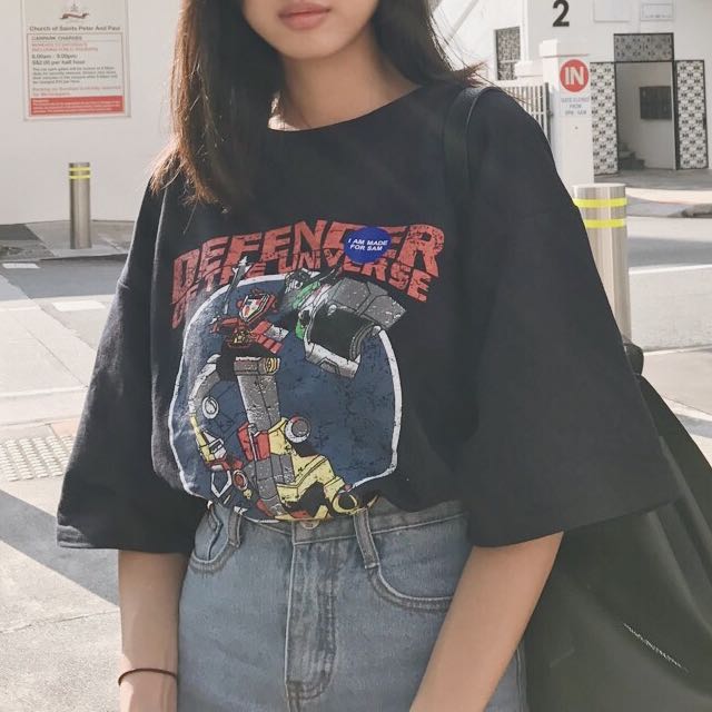 graphic tee